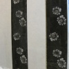 Керамический декор черно-белый цветы